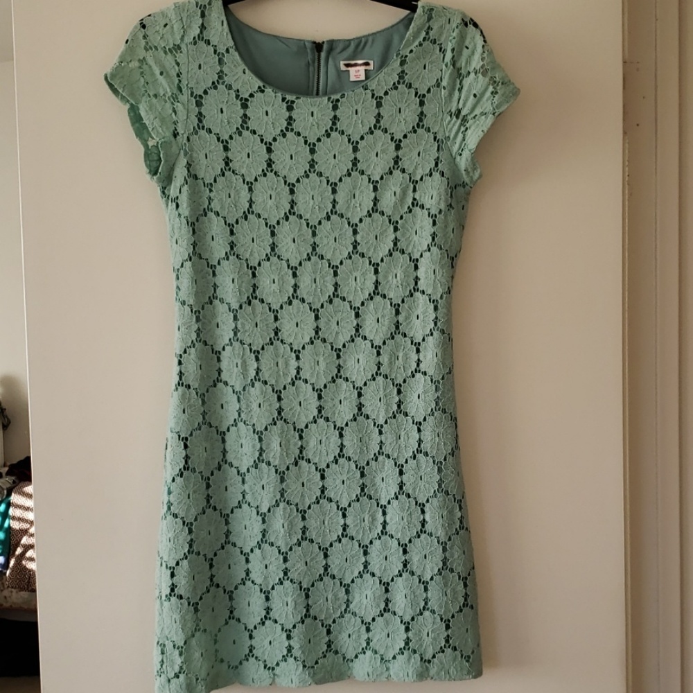 Xhilararion Dress